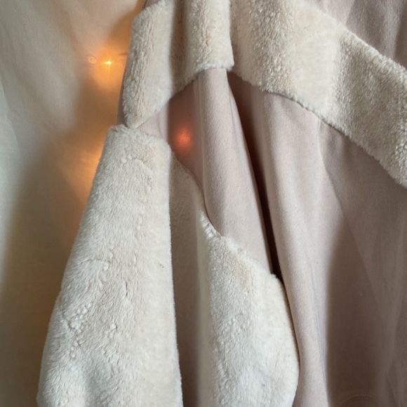 Zara faux fur sweater - Picture 3 of 3